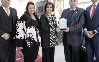 رئيس الجمعية عوني قعوار يكرم معالي وزيرة السياحة